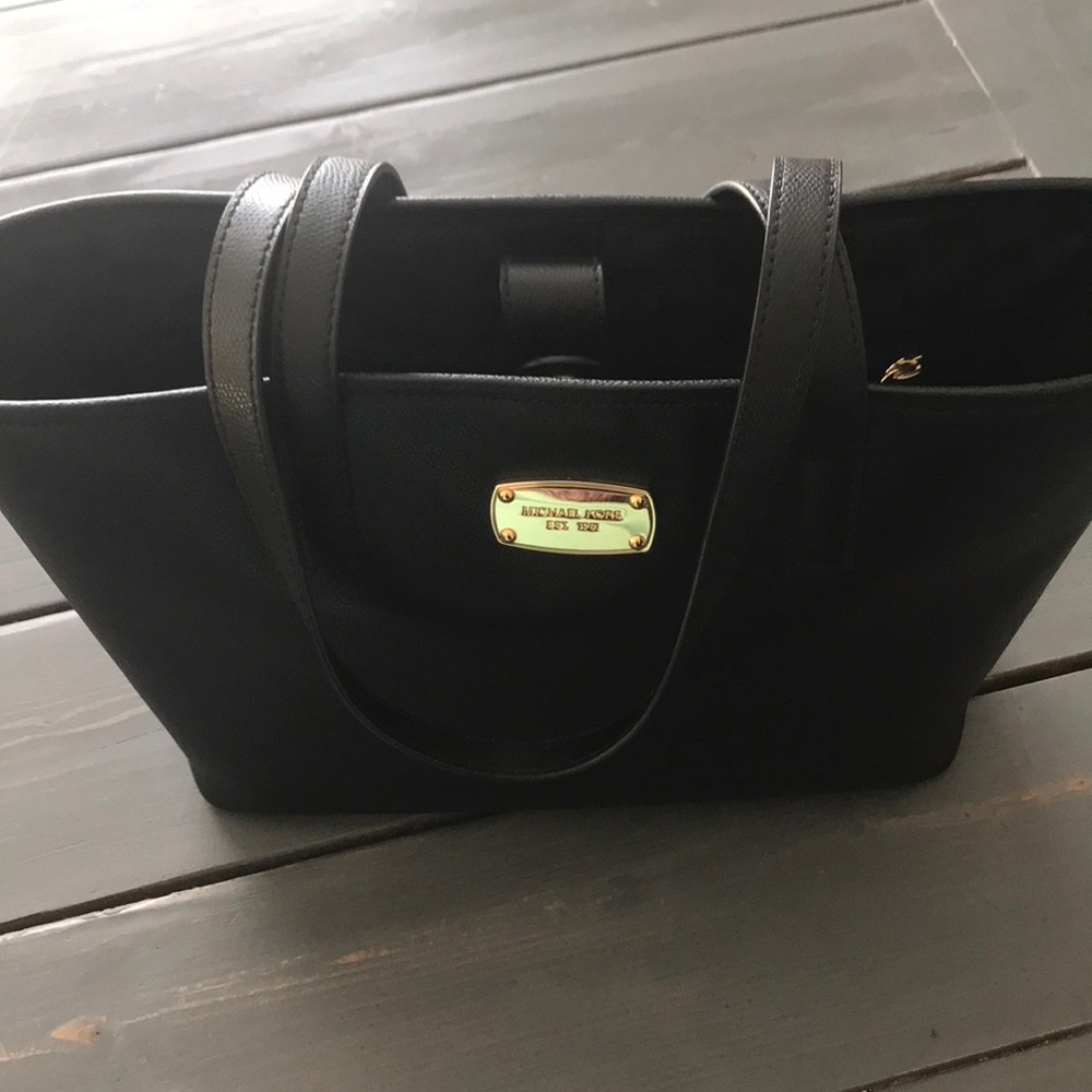 Mk purse black